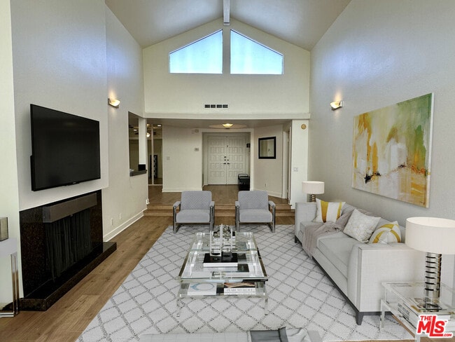 property at 1531 Camden Ave
