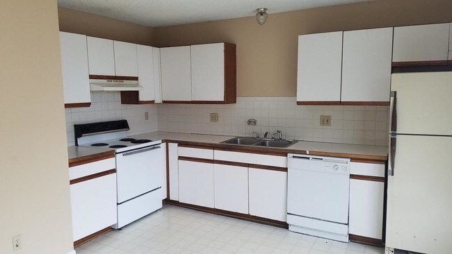 213 A Cypress St in Grain Valley, MO - Building Photo - Building Photo