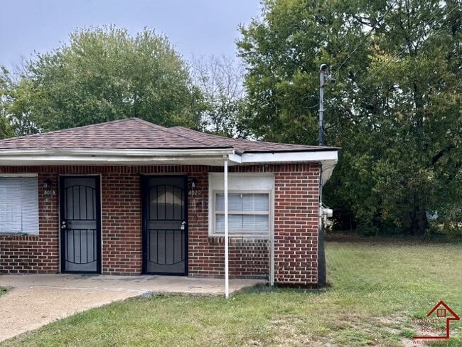 property at 4020 Kirkland Ave