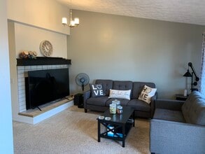9620 Morningside Loop, Unit 14 in Anchorage, AK - Building Photo - Building Photo