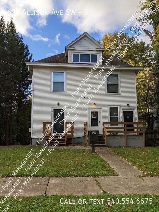 property at 622 Allison Ave SW