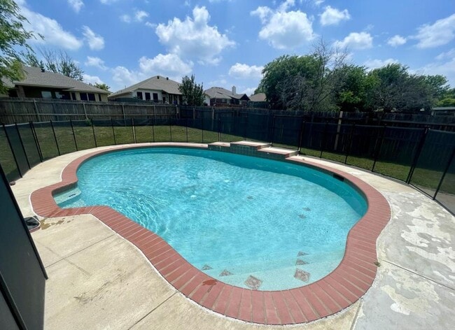 property at 1619 Merritt Dr