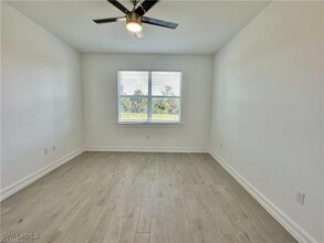43860 Blue Heron Ln in Punta Gorda, FL - Foto de edificio - Building Photo