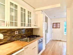 1204 Holbrook St NE in Washington, DC - Building Photo - Building Photo