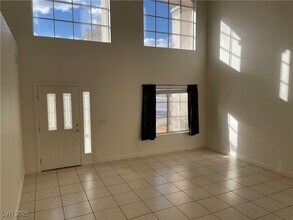 7874 Nautilus Shell St in Las Vegas, NV - Building Photo - Building Photo