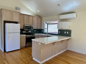 25060 Soquel San Jose Rd in Los Gatos, CA - Building Photo - Building Photo