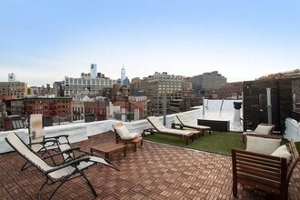 48 Bedford St, Unit 1A in New York, NY - Foto de edificio - Building Photo