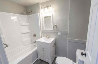 211 S 2nd St in Salina, KS - Building Photo - Building Photo