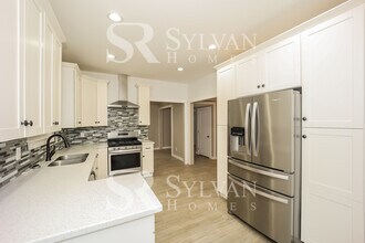 155 Northwood Rd in Tyrone, GA - Foto de edificio - Building Photo