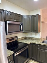2741 S Oakland Forest Dr in Oakland Park, FL - Building Photo - Building Photo