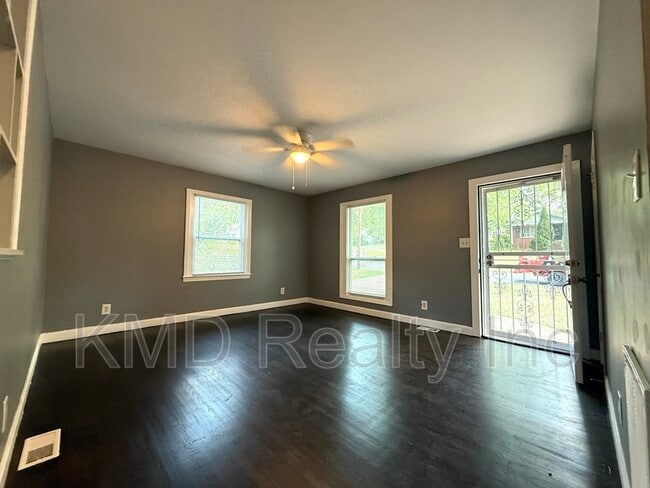 3900 Crestridge Dr in Charlotte, NC - Building Photo - Building Photo