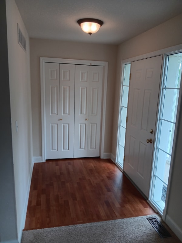 2412 Eaton Ave in Ames, IA - Building Photo - Building Photo