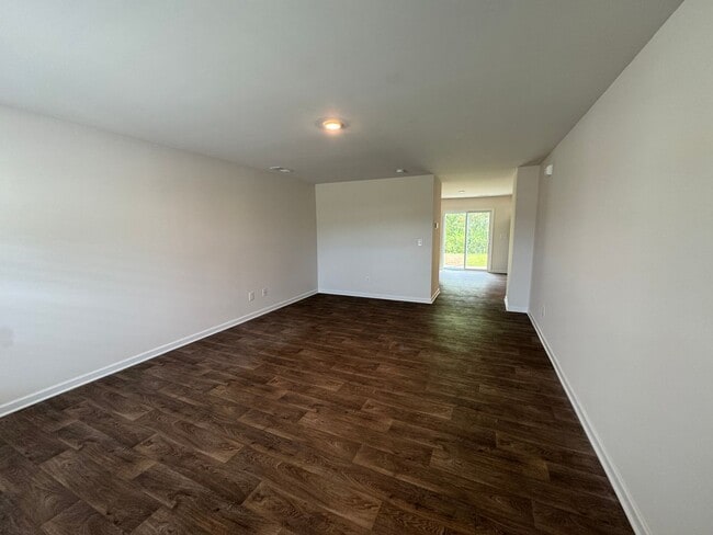 318 Kingsford Dr in Stanley, NC - Building Photo - Building Photo
