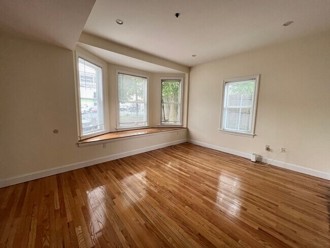 7 Gardner Ter, Unit 1 in Boston, MA - Building Photo - Building Photo