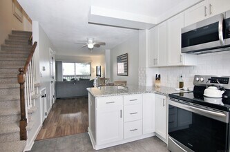 256 Washington Blvd in Stamford, CT - Building Photo - Building Photo