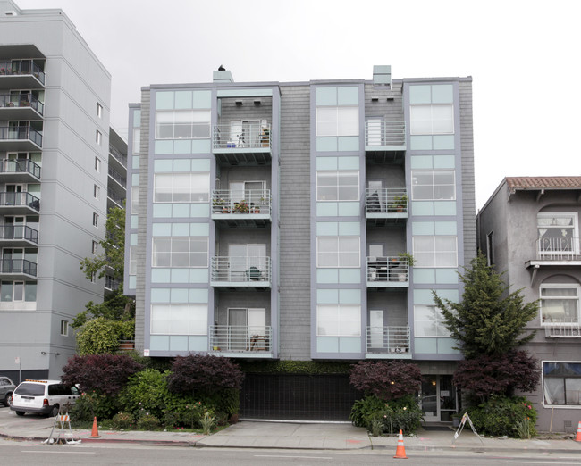 Lakeview Condos in Oakland, CA - Building Photo - Building Photo