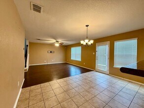 10843 Canter Spur in San Antonio, TX - Building Photo - Building Photo