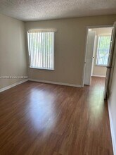 12950 Vista Isles Dr, Unit 425 in Plantation, FL - Building Photo - Building Photo