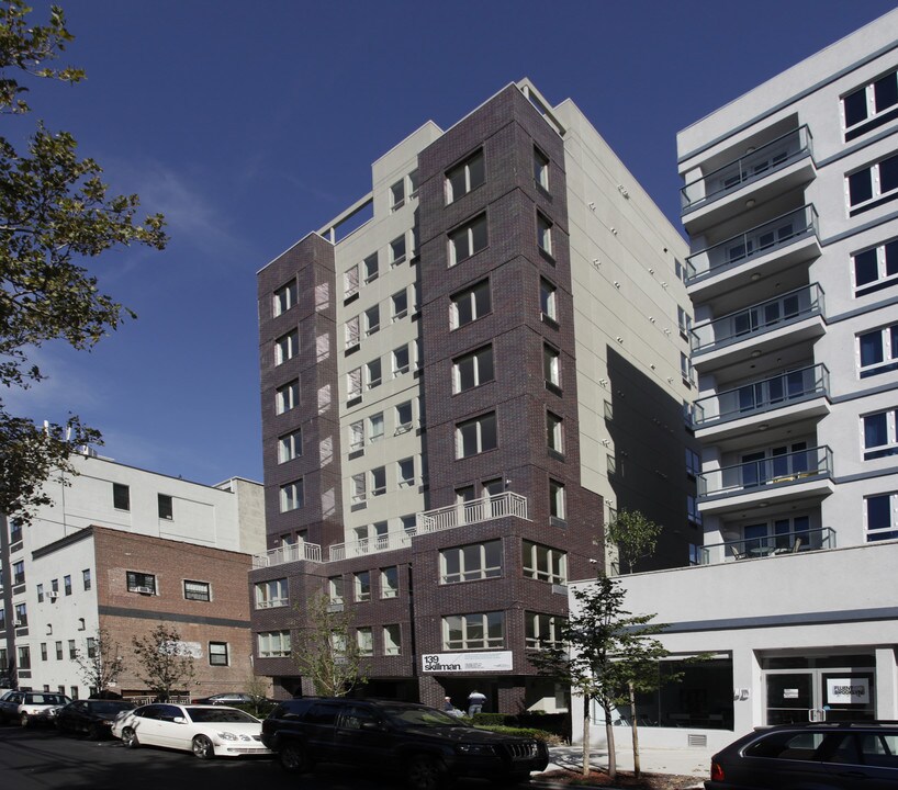 139 Skillman Ave in Brooklyn, NY - Building Photo