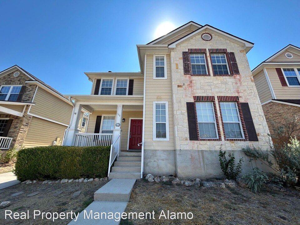 166 Red Hawk Ridge in San Antonio, TX - Building Photo