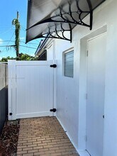 161 SW 52nd Ct in Coral Gables, FL - Building Photo - Building Photo