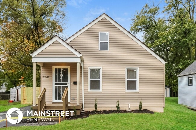 property at 2900 Wyandotte Ave