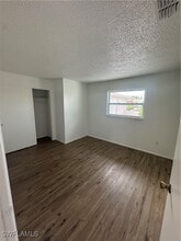 25 SE 23rd Pl in Cape Coral, FL - Building Photo - Building Photo