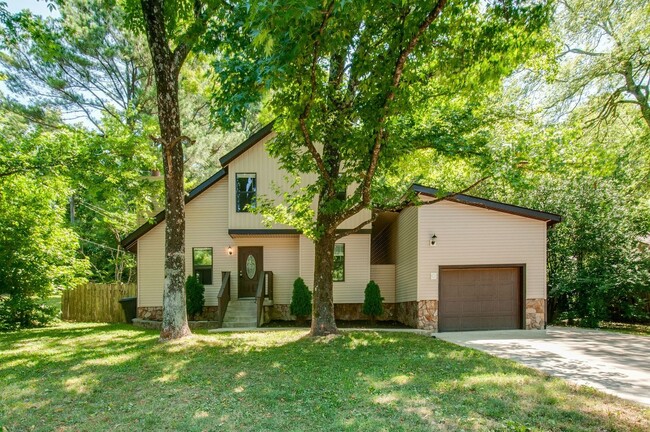 625 Mercer Dr in Hermitage, TN - Building Photo - Building Photo