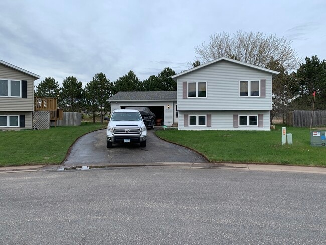 property at 915 Blair Cir