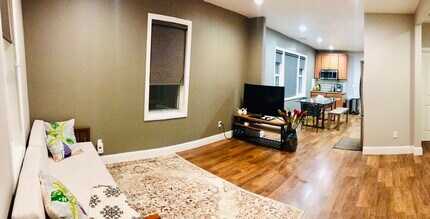 685 Locust St in San Jose, CA - Foto de edificio - Building Photo