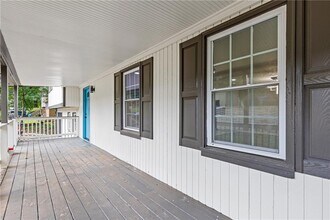 353 Old Rosser Rd in Stone Mountain, GA - Building Photo - Building Photo