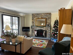 167 Heritage Vlg in Southbury, CT - Building Photo - Building Photo