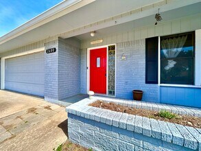 2600 Donna Dr in Taylor, TX - Building Photo - Building Photo