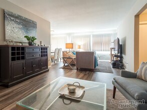 Como Terrace in St. Paul, MN - Foto de edificio - Building Photo