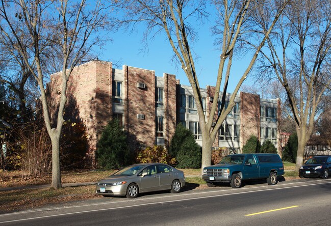 4200 Minnehaha Ave in Minneapolis, MN - Building Photo - Building Photo