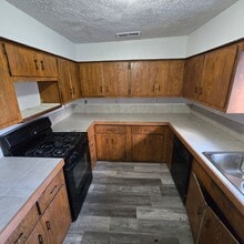 3521 Lindberg St in Klamath Falls, OR - Building Photo - Building Photo