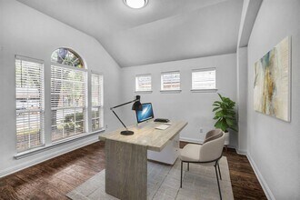 10320 Big Thicket Dr in Austin, TX - Building Photo - Building Photo