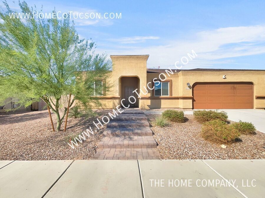 2715 E St in Tucson, AZ - Building Photo