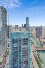 363 E Wacker Dr in Chicago, IL - Building Photo - Building Photo