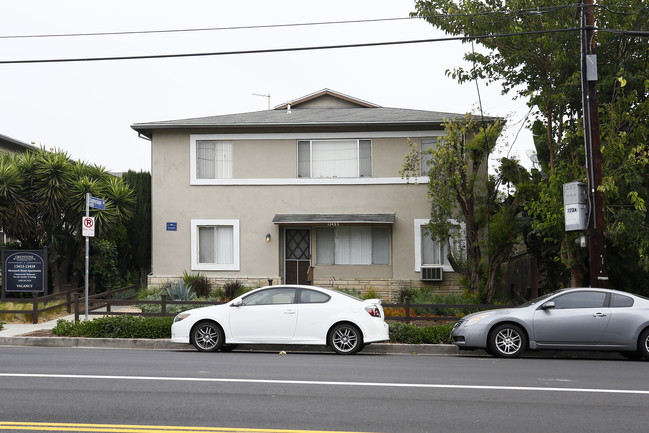 Moorpark Street Apartments in Sherman Oaks, CA - Building Photo - Building Photo