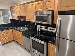 612 SW 31st Ave in Miami, FL - Building Photo - Building Photo