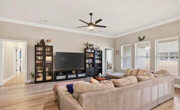 12004 Erik Ct in Ocean Springs, MS - Building Photo - Building Photo
