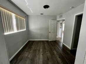 47 NW 151st St in Miami, FL - Building Photo - Building Photo