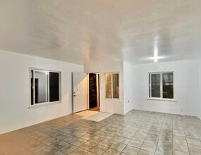 865 N Glassell St in Orange, CA - Building Photo - Building Photo