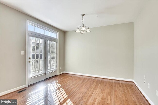 12923 Benton Park Cir in Clarksburg, MD - Building Photo - Building Photo