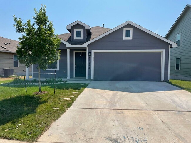 property at 31578 Acacia Vis
