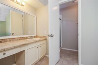 9559 Sutter Park Ln photo'