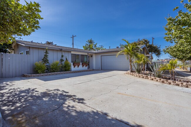 8511 Fensmuir St in San Diego, CA - Building Photo - Building Photo