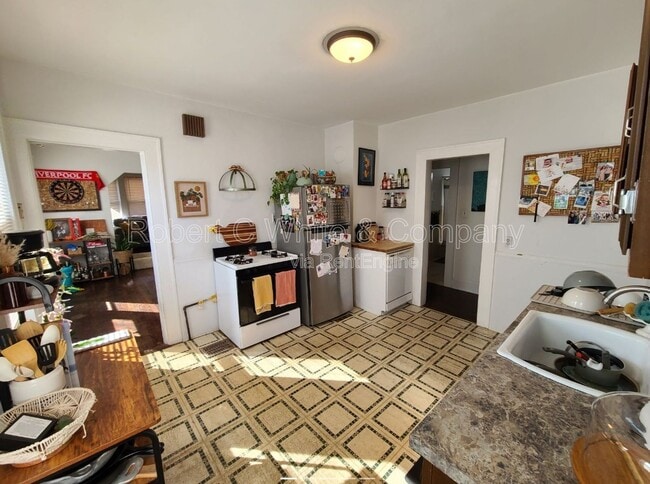 82 Harborview Ave in Bridgeport, CT - Building Photo - Building Photo