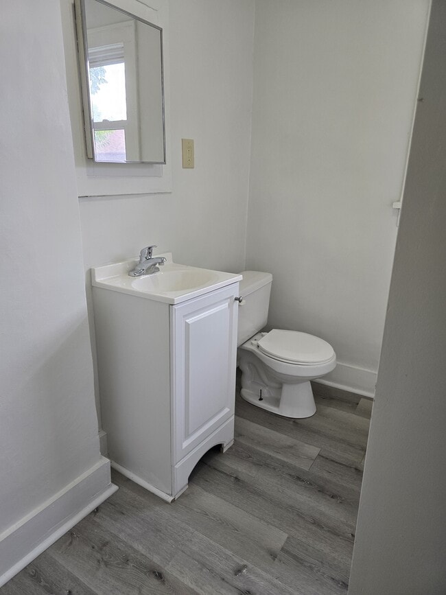 property at 1812 Minerva Ct NW